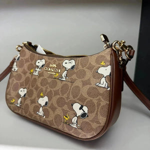 COACH CBJ88 Teri Shoulder Bag Signature Tan Brown