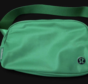 Lululemon Everywhere Belt Bag Emerald Green 1L